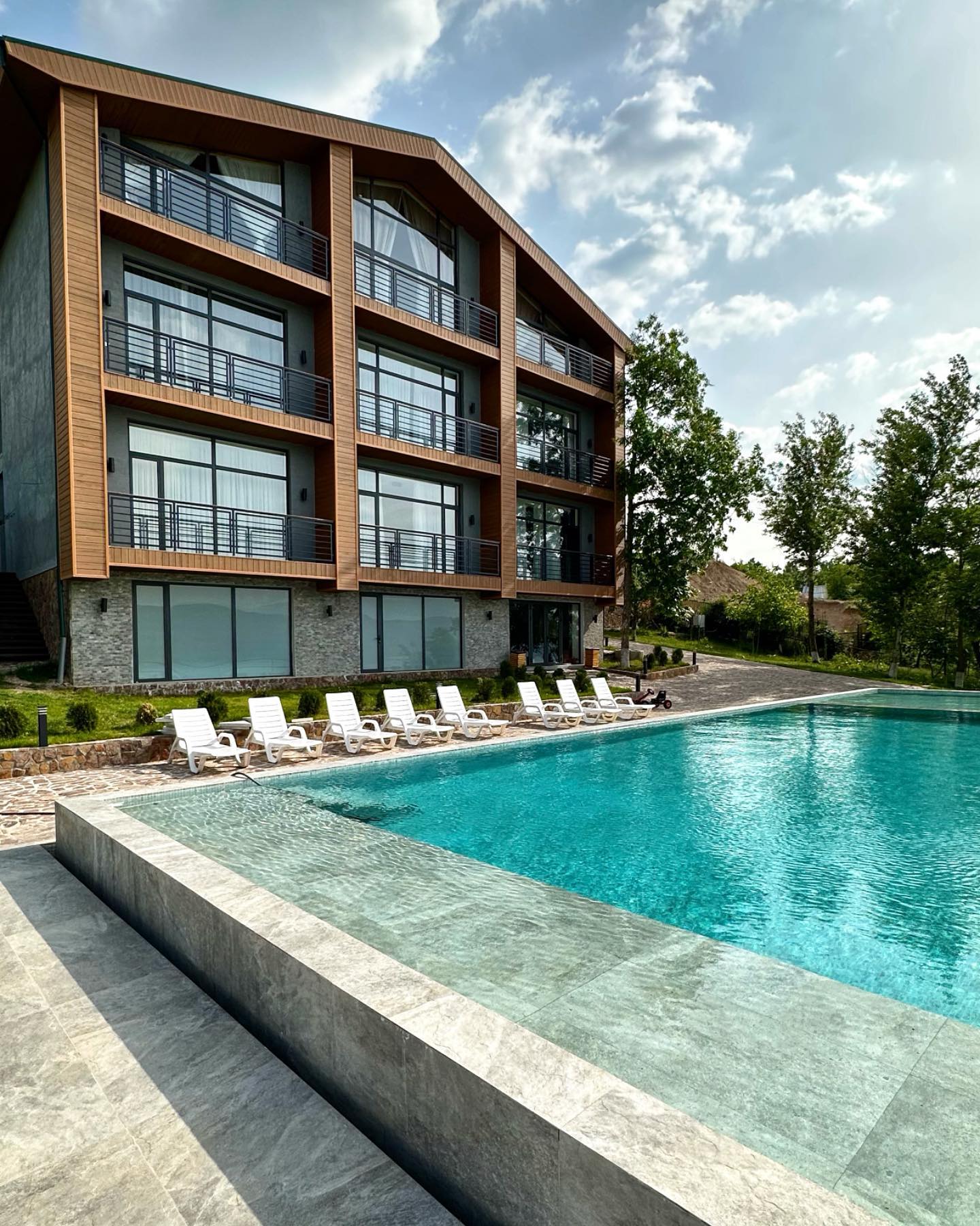 Krokus Park Resort — Чарвак, фото 2 из 16