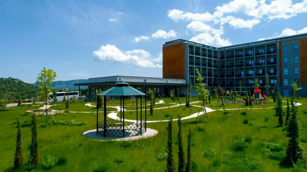 Za'faron Premium Hotel — Чимган, фото 3 из 12