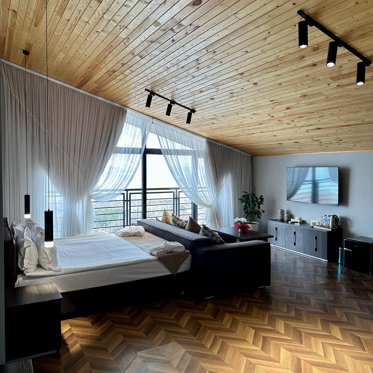 Krokus Park Resort — Чарвак, фото 12 из 16