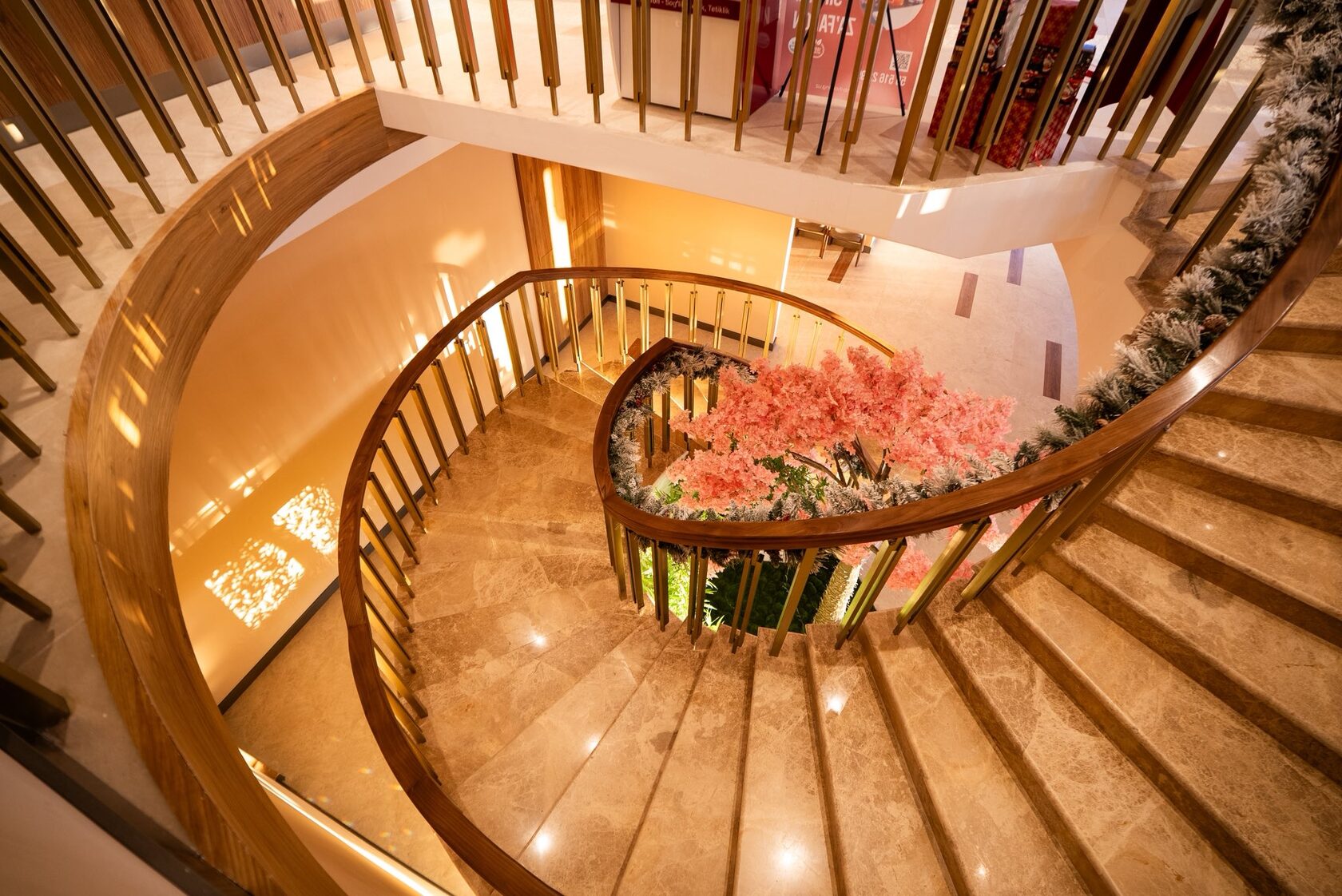 Za'faron Premium Hotel — Чимган, фото 7 из 12